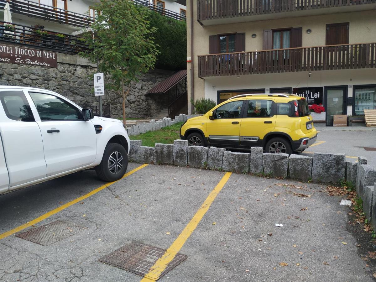 La Mansarda Di Emma Apartment ปินโซโล ภายนอก รูปภาพ
