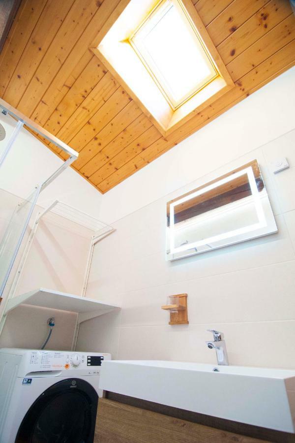 La Mansarda Di Emma Apartment ปินโซโล ภายนอก รูปภาพ