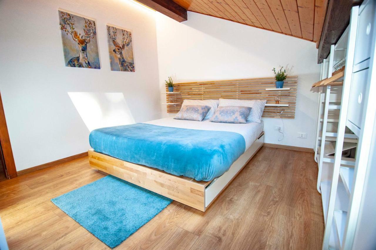 La Mansarda Di Emma Apartment ปินโซโล ภายนอก รูปภาพ