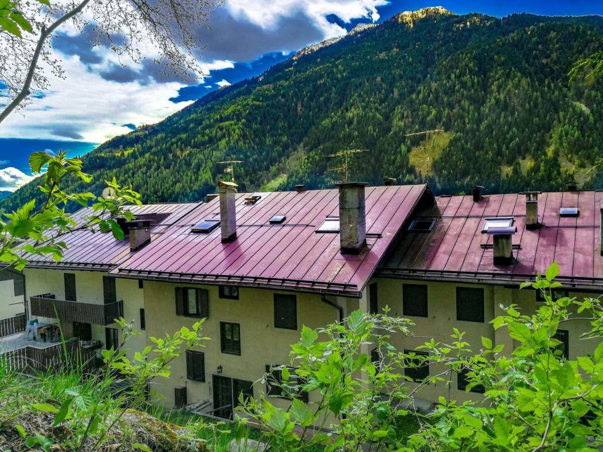 La Mansarda Di Emma Apartment ปินโซโล ภายนอก รูปภาพ