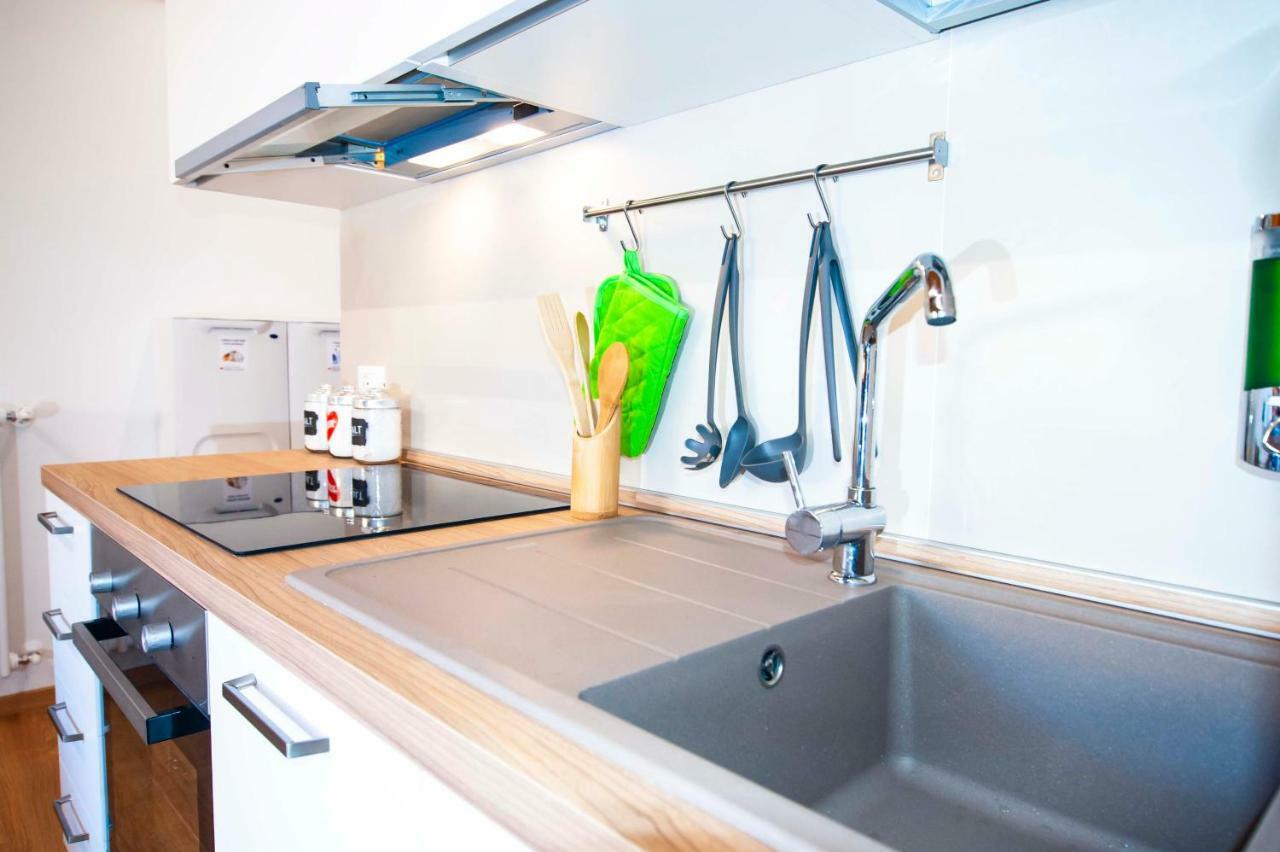 La Mansarda Di Emma Apartment ปินโซโล ภายนอก รูปภาพ