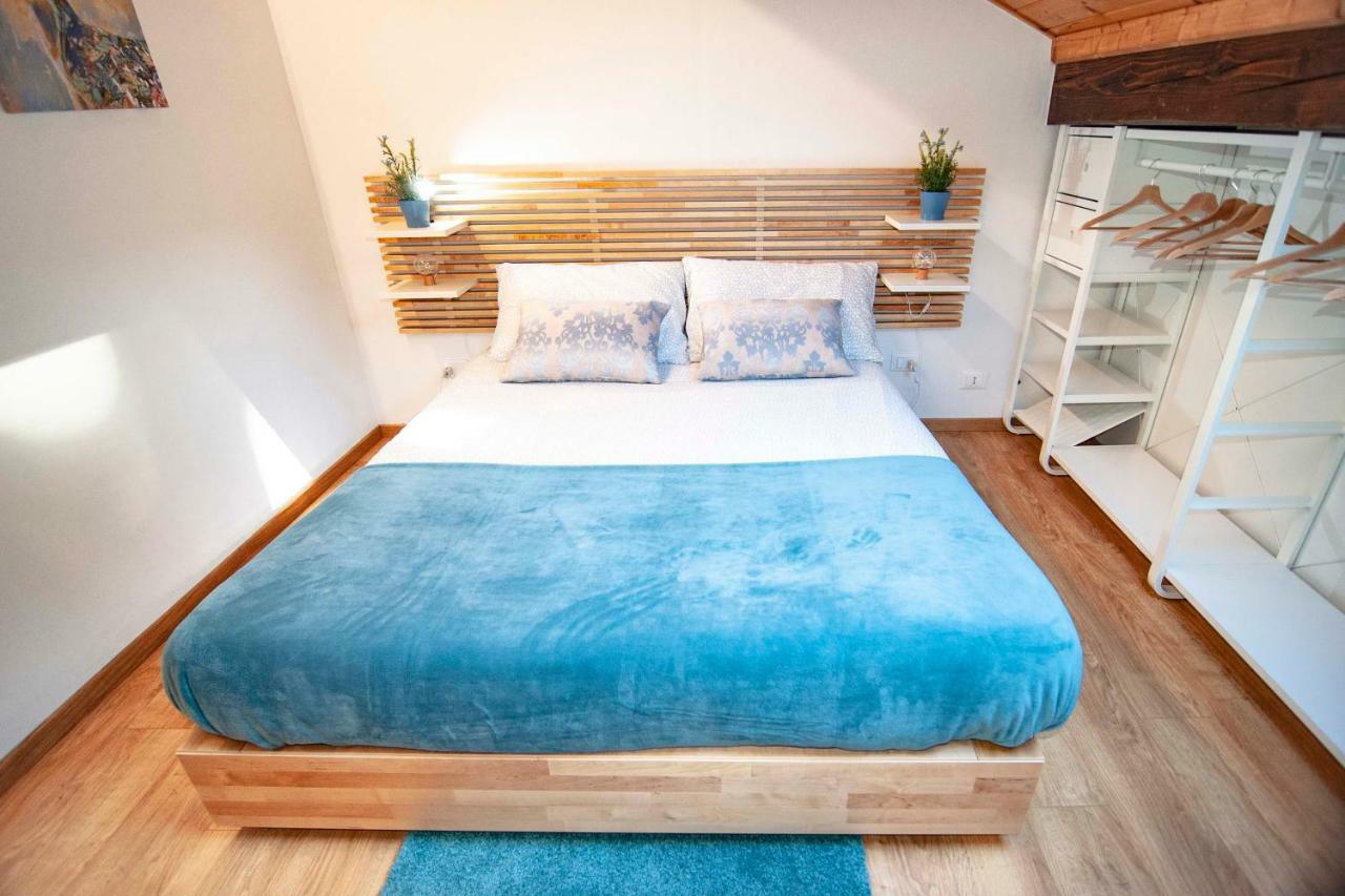 La Mansarda Di Emma Apartment ปินโซโล ภายนอก รูปภาพ