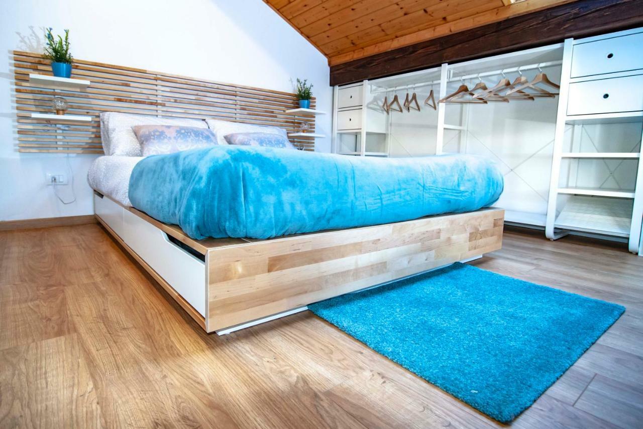 La Mansarda Di Emma Apartment ปินโซโล ภายนอก รูปภาพ